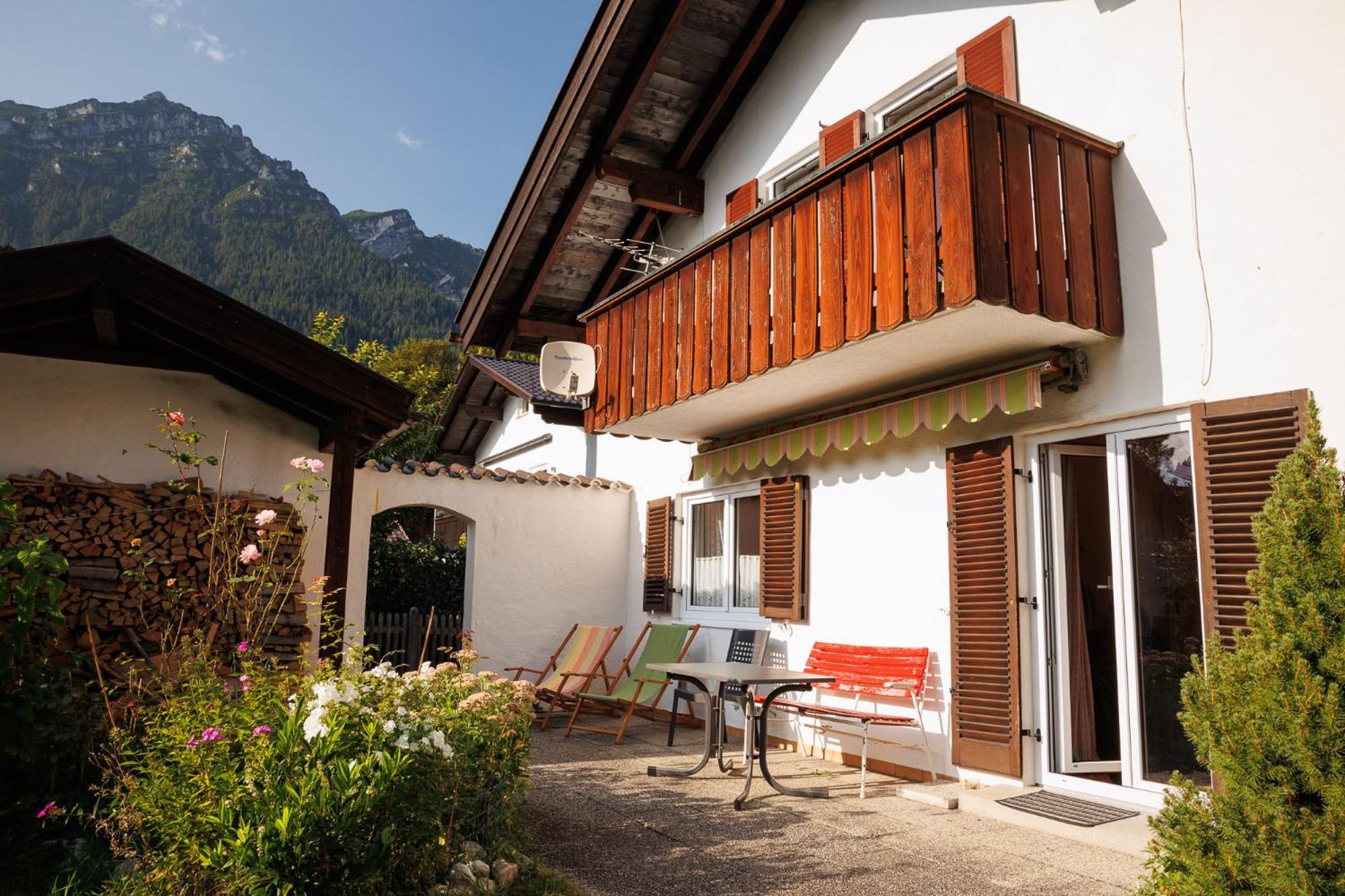Haus Mit Wunderschoenem Ausblick Und Garten Garmisch-Partenkirchen Ngoại thất bức ảnh